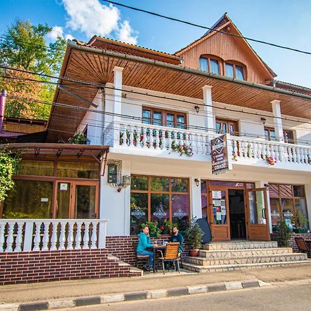 Готель Casa Alba Baia de Arama Екстер'єр фото