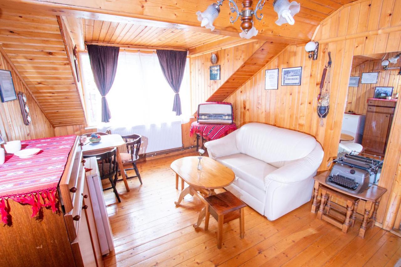 Готель Casa Alba Baia de Arama Екстер'єр фото